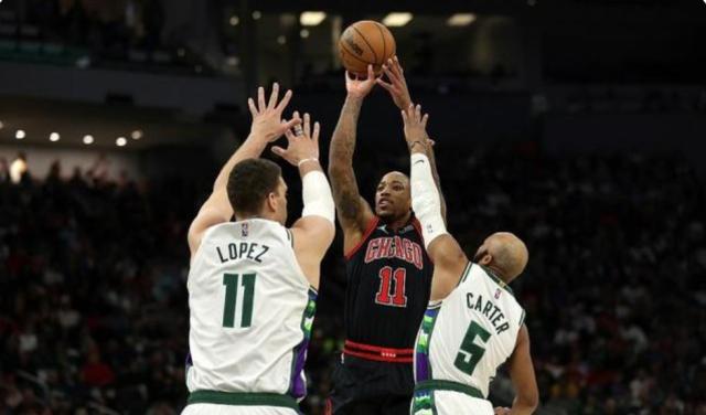 开云-25次出手仅命中6球！季后赛的德罗赞名不虚传